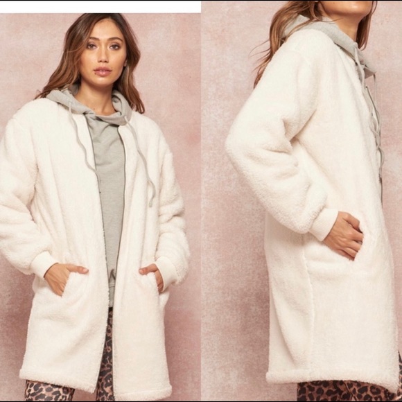 New✨ Ivory Faux Fur Coat Jacket - Picture 2 of 5